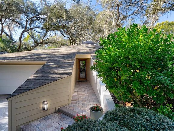 4th image of 18406 Timberlan Dr