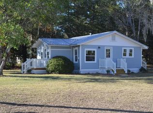 1031 NE 2nd Ave, Trenton, FL 32693