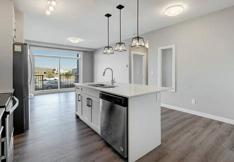 10 Walgrove Walk SE #116 — Photo 4