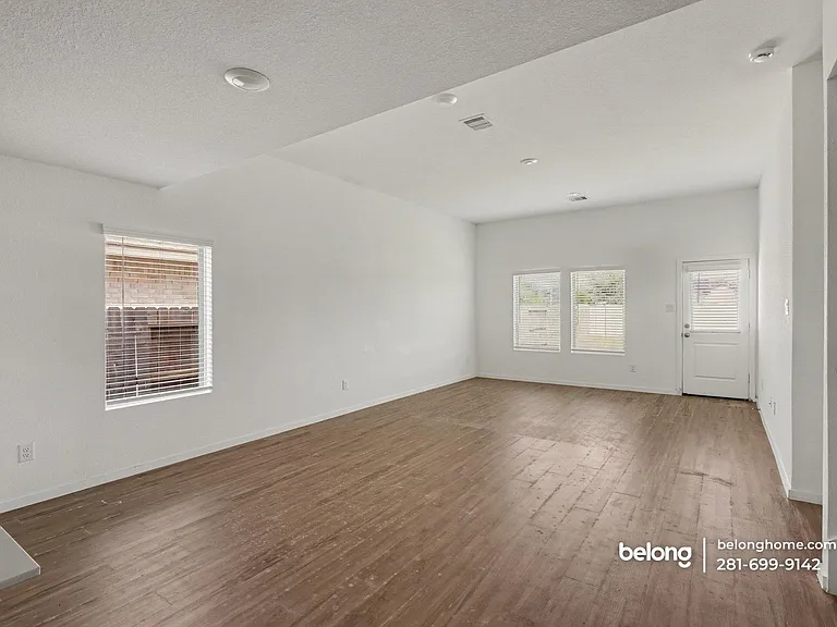 21523 Casavatore Dr — Photo 5