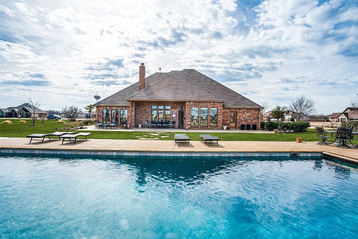 2027 Twin Creeks Cir, Pilot Point, TX 76258 Zillow