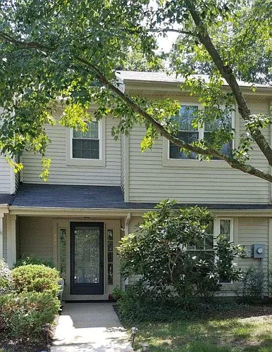 241 Larchwood Ct Photo 1