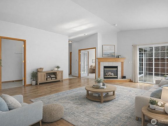 4th image of 4786 Corona Court