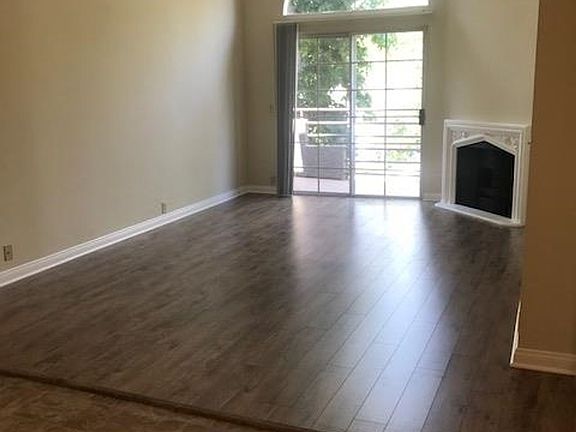 5th image of 2908 W Victory Blvd APT Q