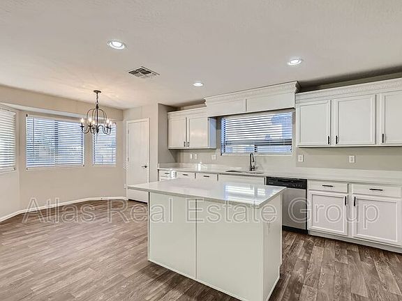 2nd image of 493 E Kelsi Ave