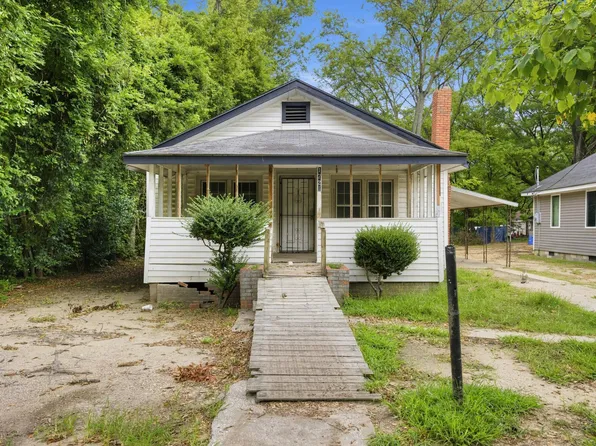 1721 Harper St, Fayetteville, NC 28312