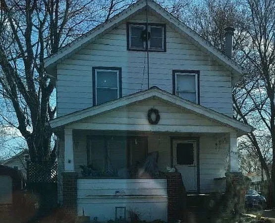 332 Arlington Blvd photo 1