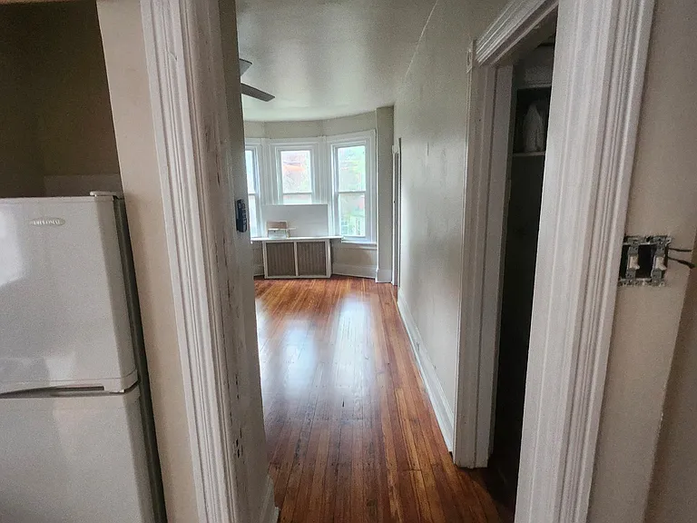 4716 Cedar Ave #2R — Photo 7