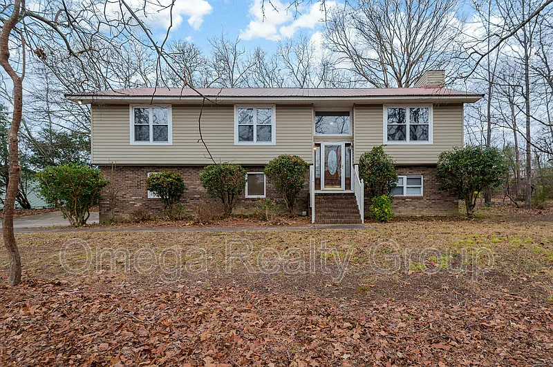 414 Woodbrier Ln