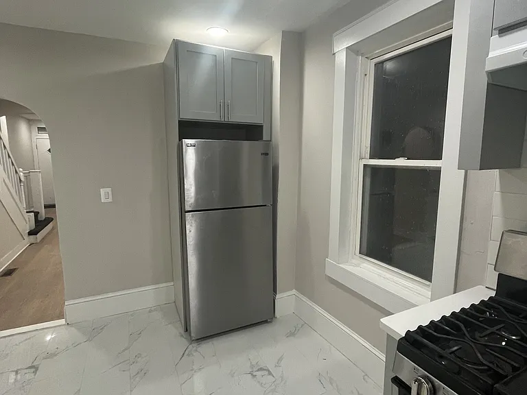 82 Mechanics Ave — Photo 4