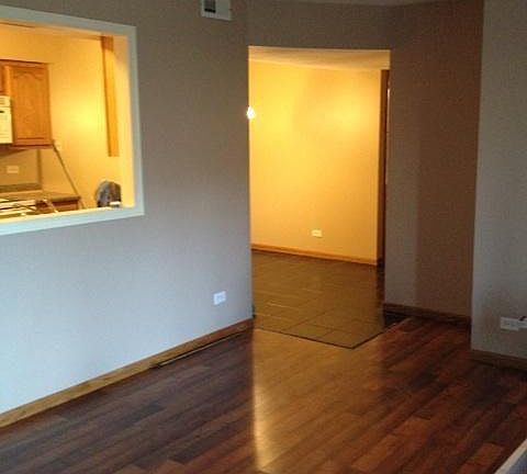 FROM LIVING ROOM TO DINING AREA