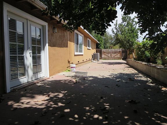 3rd image of 6036 E Mohican Dr