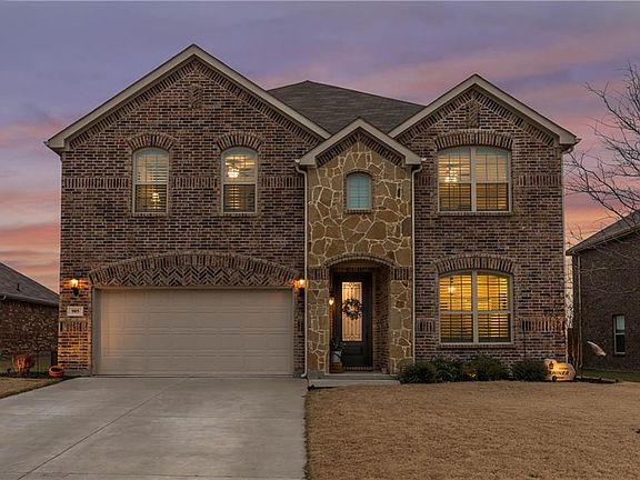 2nd image of 905 Swan Ridge Dr