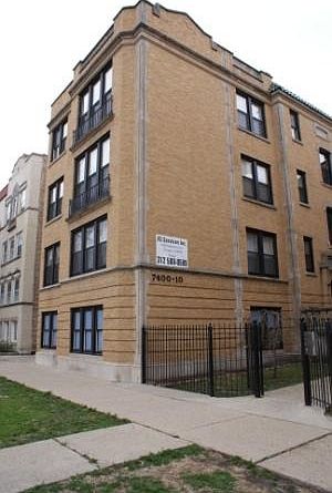 2nd image of 7410 N Damen Ave APT 2