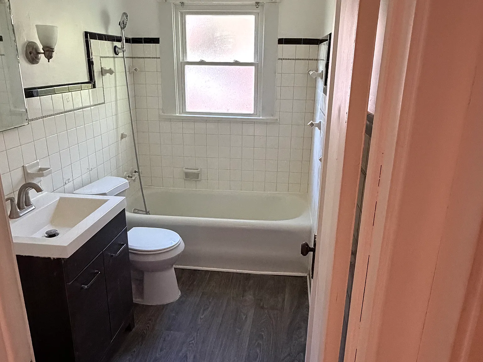 3 bed, 1400 sqft, $1,000 — Photo 2