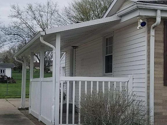 4th image of 110 Taff Cir