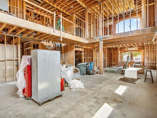 22661 Cove View St, Canyon Lake, CA 92587
