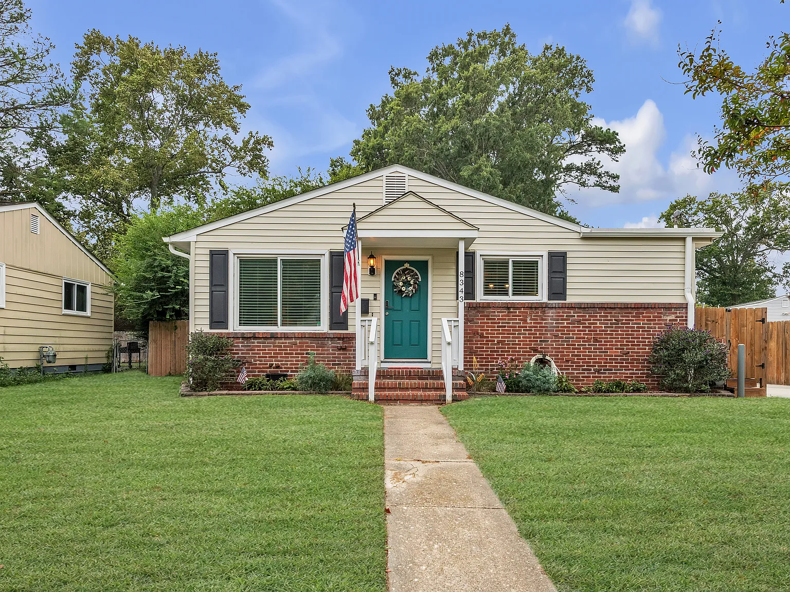 3 bed, 1502 sqft, $2,600 — Photo 2