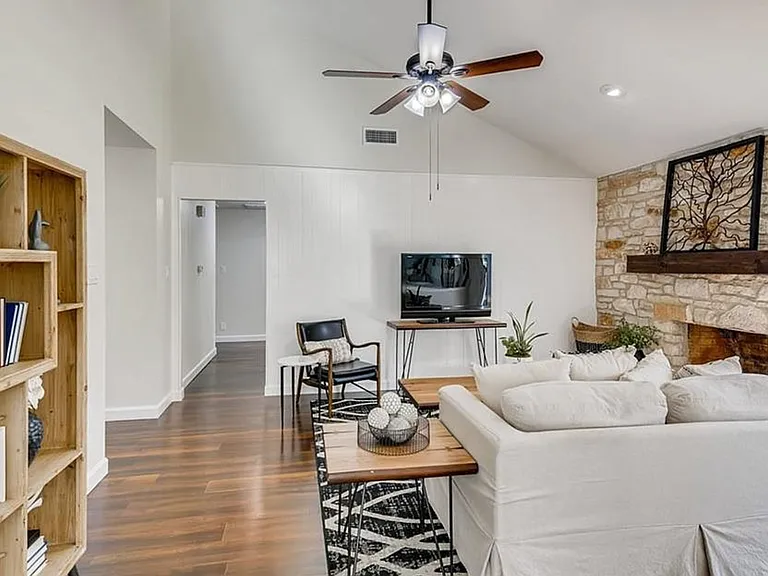 505 Hillside Dr — Photo 5