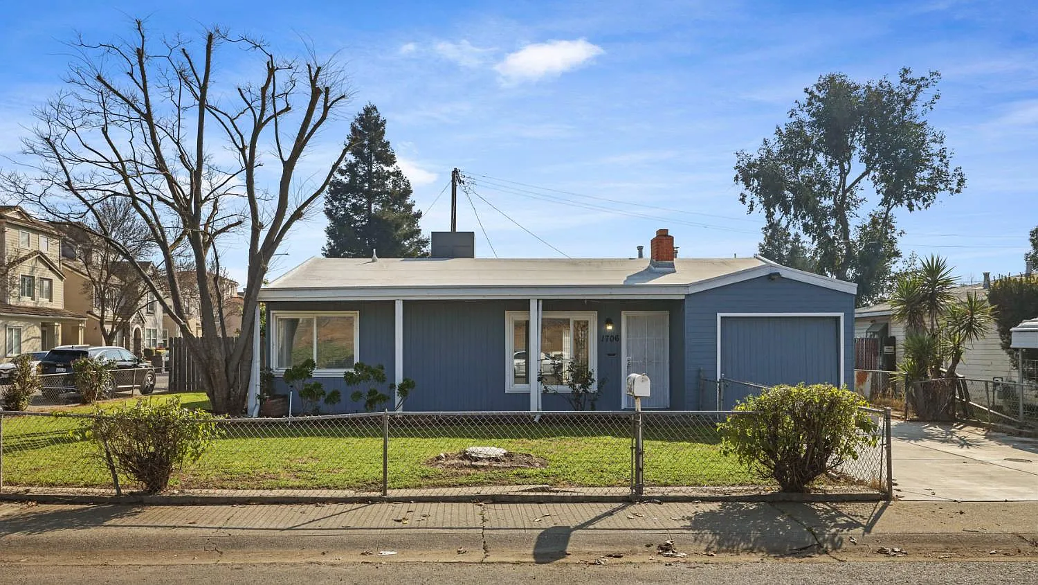 1706 La Jolla Dr photo 1