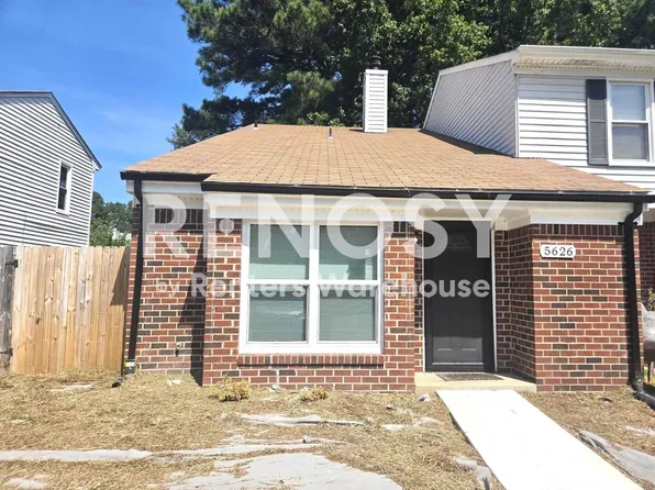 5626 Carisbrooke Ln, Portsmouth, VA 23703