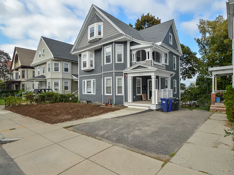62 Mapleton St #2 — Photo 4