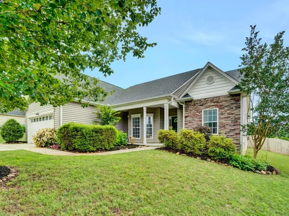 153 Saint Johns St, Simpsonville, SC 29680