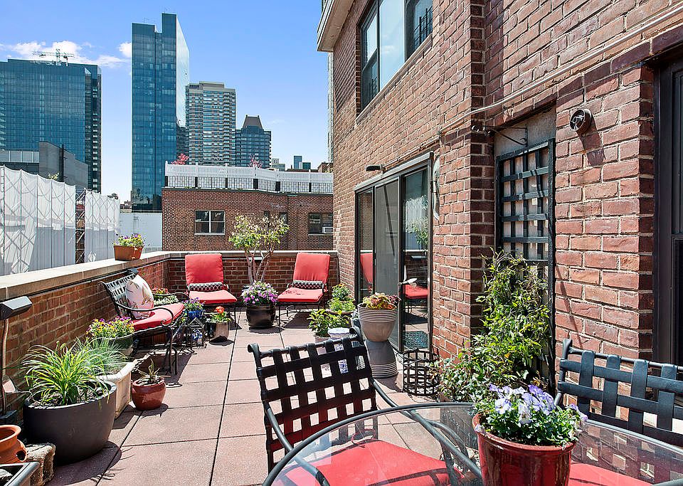 1st image of 405 E 63rd St APT 11E