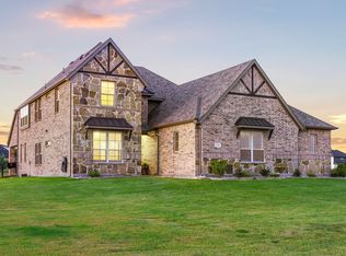 348 Magnolia Dr, Van Alstyne, TX 75495