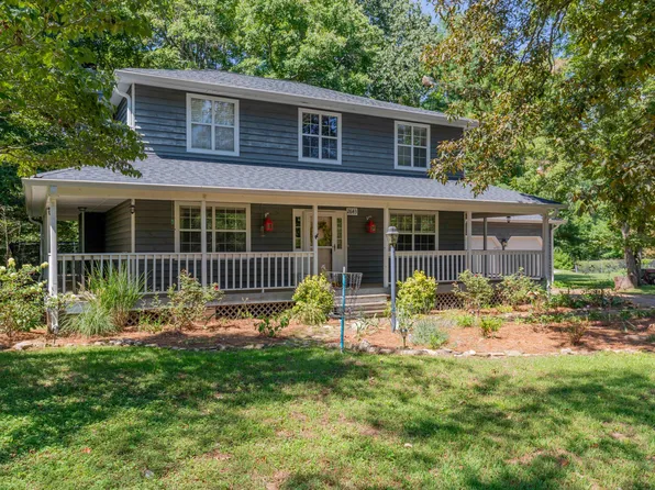 2643 Laurel Creek Dr, Signal Mountain, TN 37377