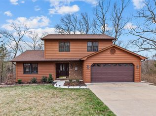 824 S Suncrest Dr, Hillsboro, MO 63050