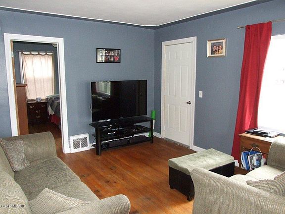 2nd image of 1670 Langeland Ave