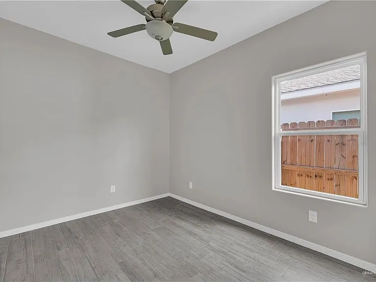 5006 S Dahlia St #4 — Photo 8