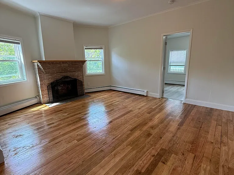 47 Burlington Ave #2 — Photo 8