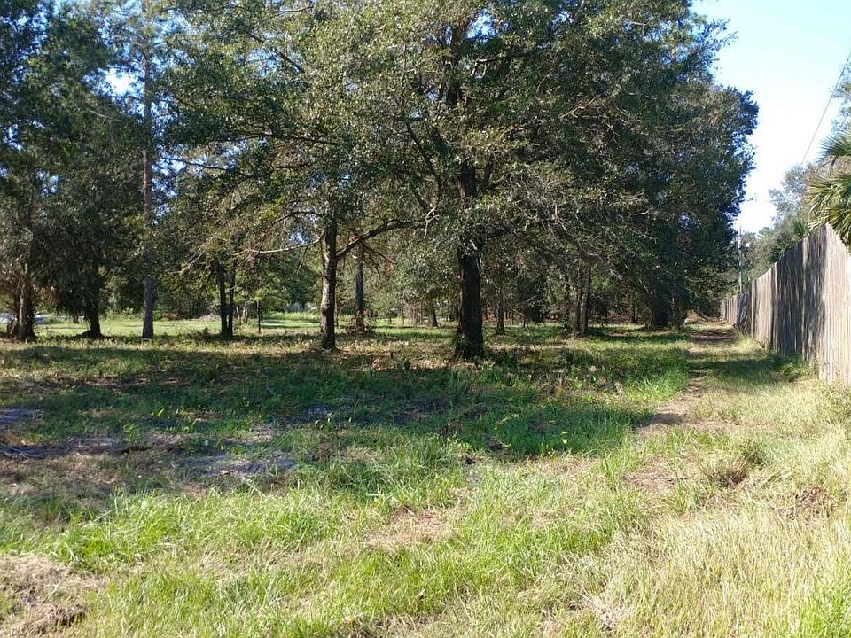 2nd image of 85475 N Harts Rd