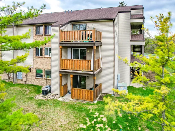 3133 Cloister Ln, Dayton, OH 45449