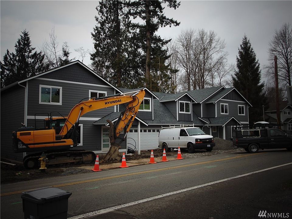 1st image of 2522 99th Ave NE