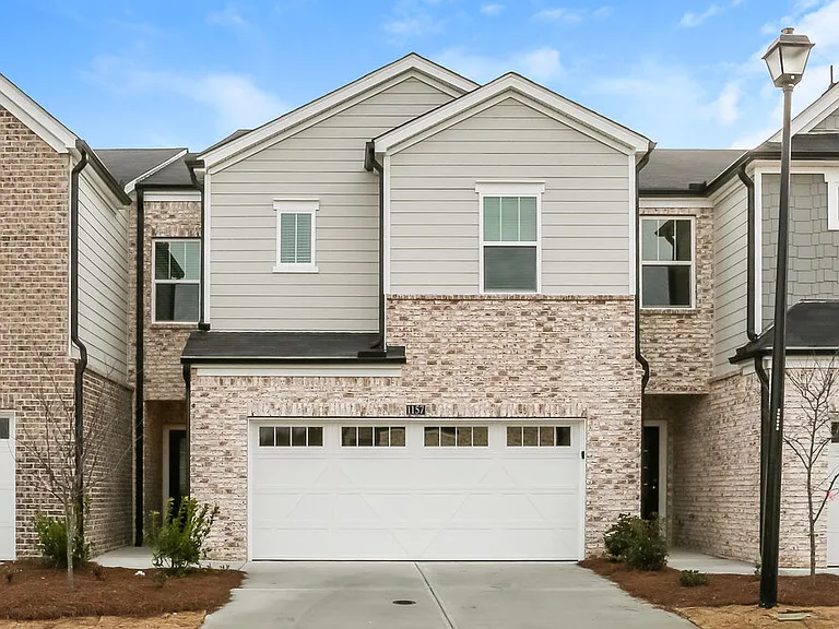 1157 Sunny Lake Dr — Photo 1