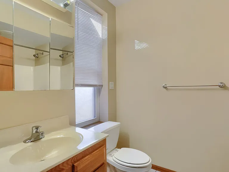 2810 Sarah Street — Photo 23