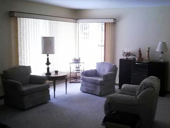 2nd image of 3621 Corbridge Ln