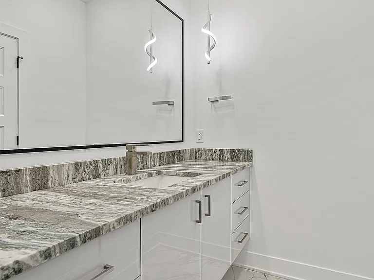 Edge Luxury Townhomes — Photo 42