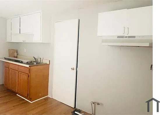2904 Saint Xavier St #1 — Photo 11