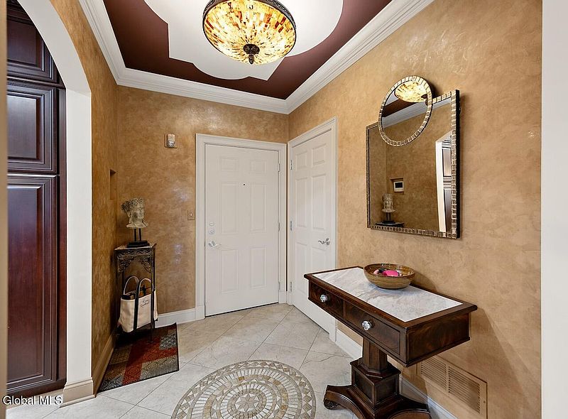 5th image of 70 Railroad Place #411