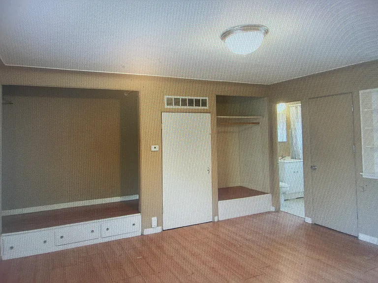 1551 Alton St — Photo 8