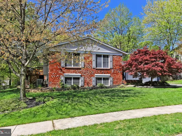 6908 Rochambeau Pl, Springfield, VA 22153