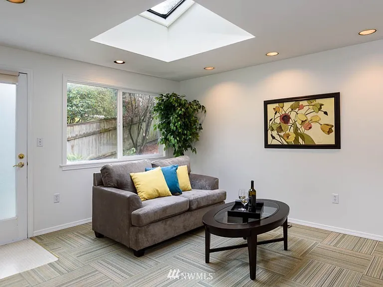 13807 NE 76th St — Photo 10