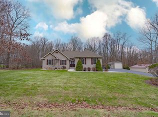 40 Hemlock Dr, Sheppton, PA 18248