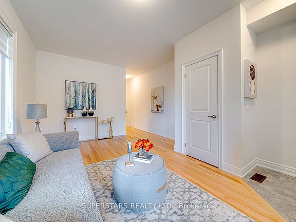 4th image of 2846 Whites Rd