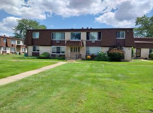 30213 Utica Rd APT 214-B, Roseville, MI 48066