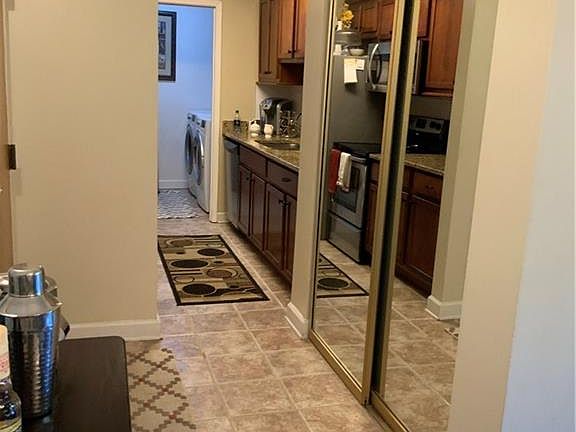 5th image of 1960 Spectrum Cir SE APT 540